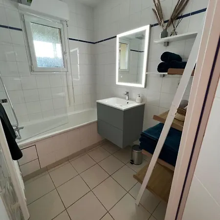 Restaurant Et Parking Privatif